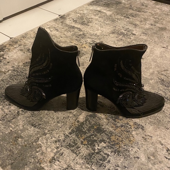 Donald J. Pliner Quiva Sequin Booties Size 7.5 - Picture 4 of 6